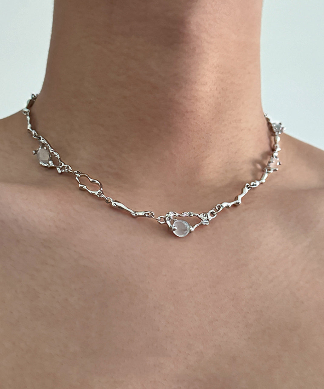 Boutique Silk Stainless Steel Cat Eye Stone Asymmetrical Pendant Necklace