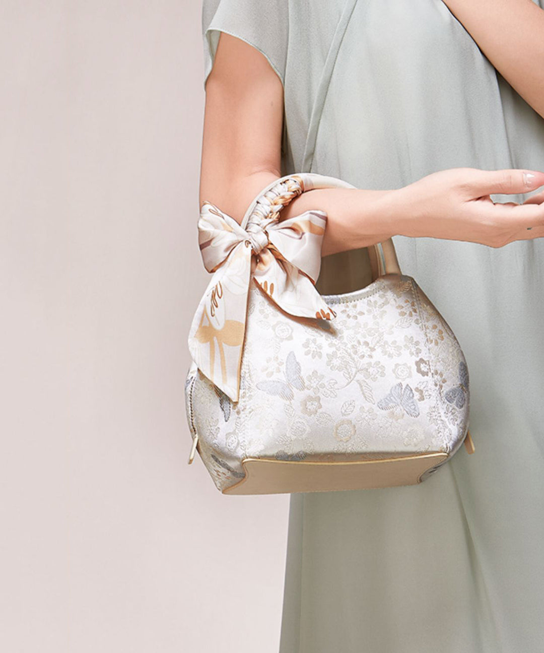 Chic Beige Bow Jacquard Cotton Tote Bag