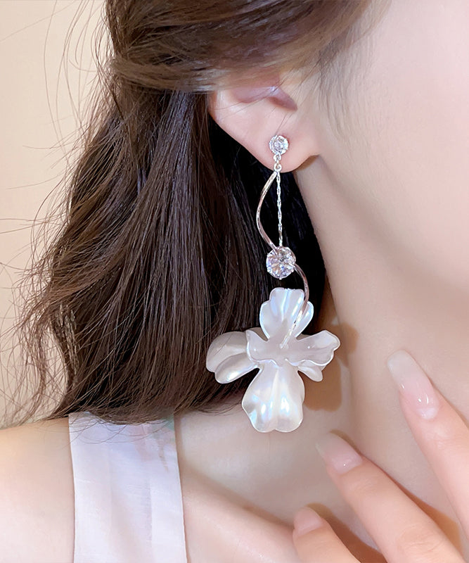 Elegant White Copper Alloy Resin Floral Drop Earrings