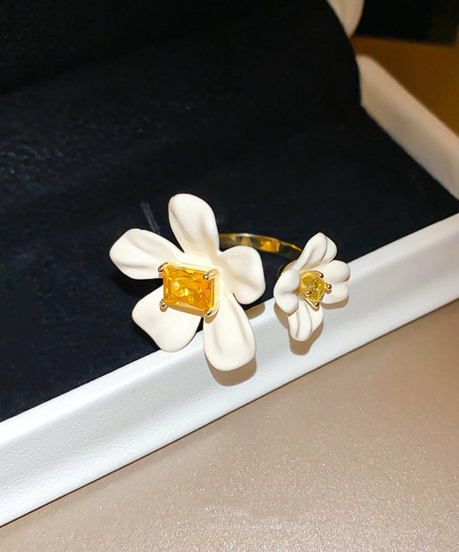 Elegant White Copper Overgild Acrylic Zircon Floral Open Rings