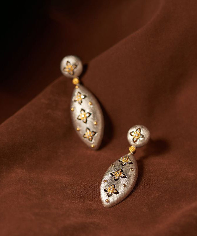 Fine Silk Sterling Silver Zircon Four Leaf Clover Stud Earrings
