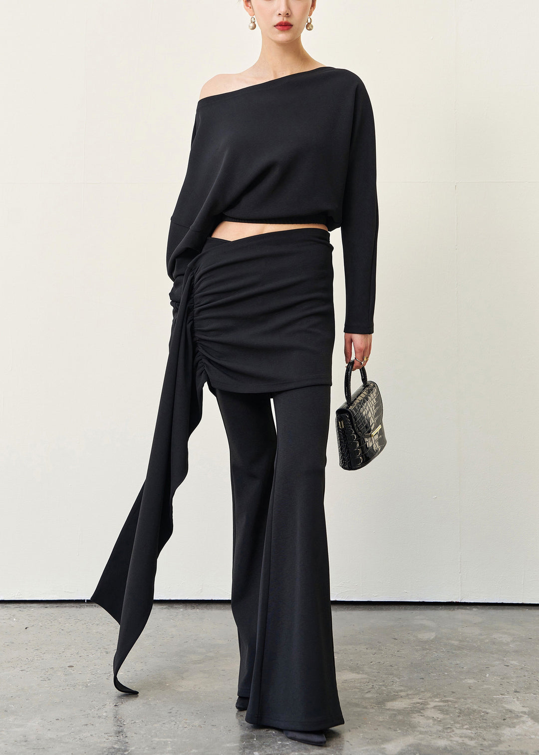 New Black Cold Shoulder T Shirt And Flared Trousers Cotton Two Pieces Set Batwing Sleeve