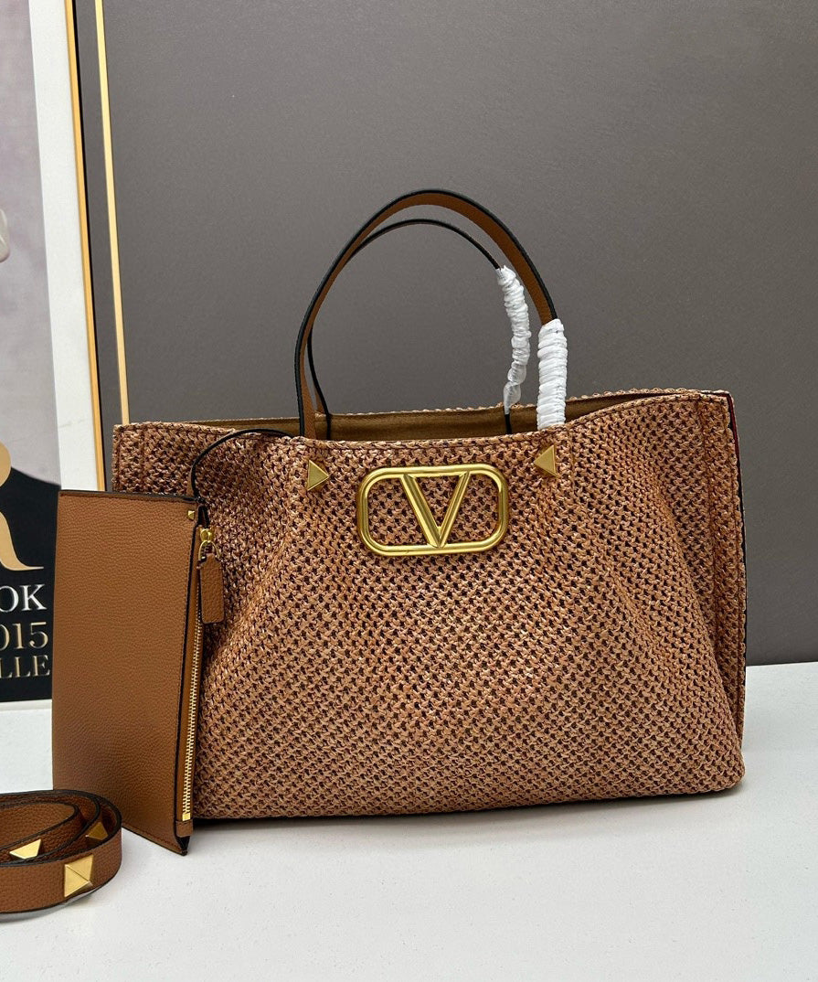 New Retro Brown Weave Large Capacity Tote Handbag