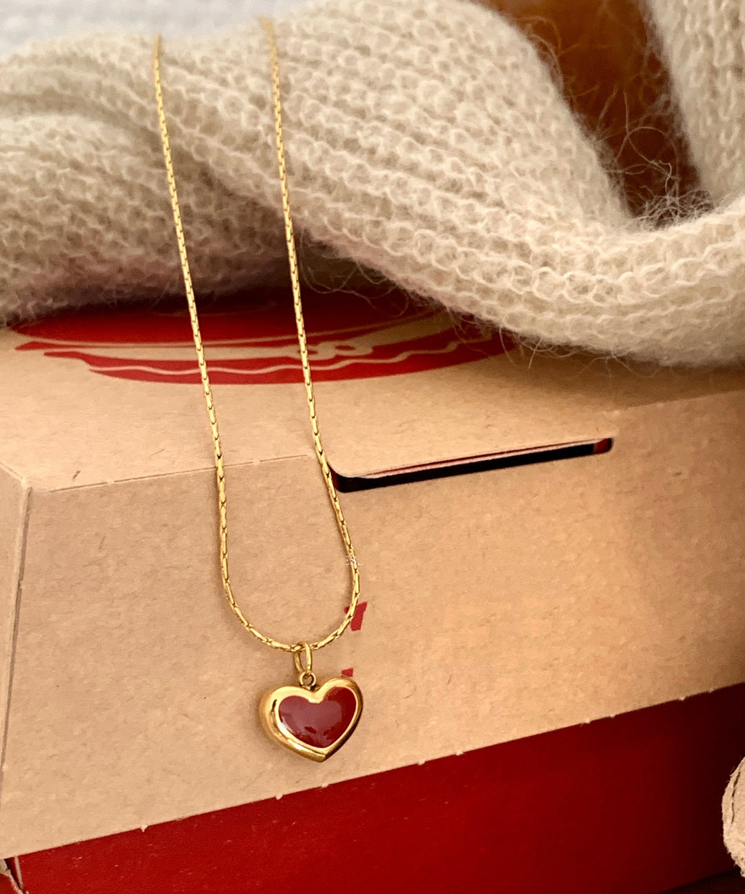 Original Design Gold Stainless Steel Love Drip Glaze Pendant Necklace