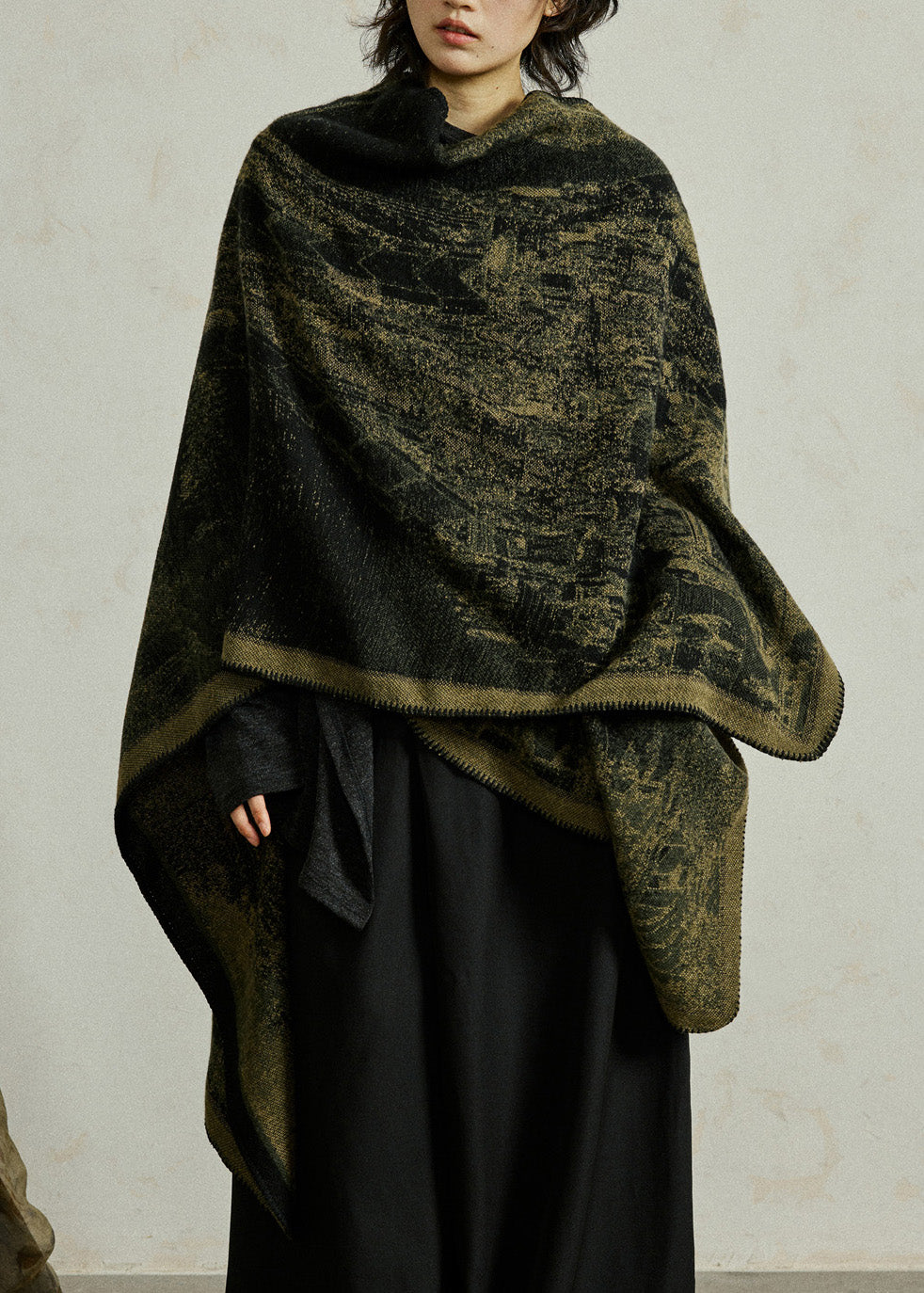 Plus Size Ginger Print Knit Shawl Batwing Sleeve