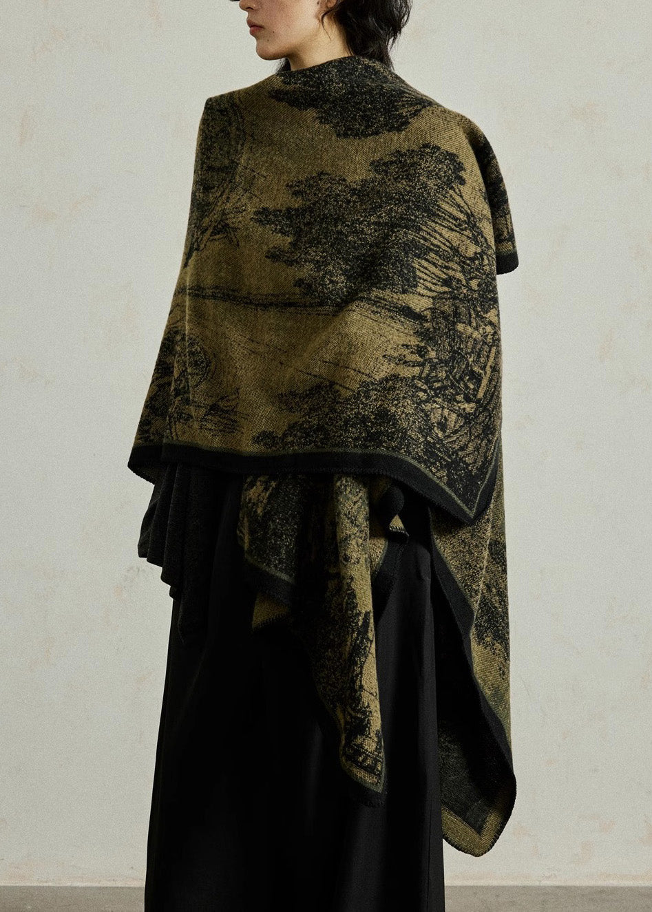 Plus Size Ginger Print Knit Shawl Batwing Sleeve