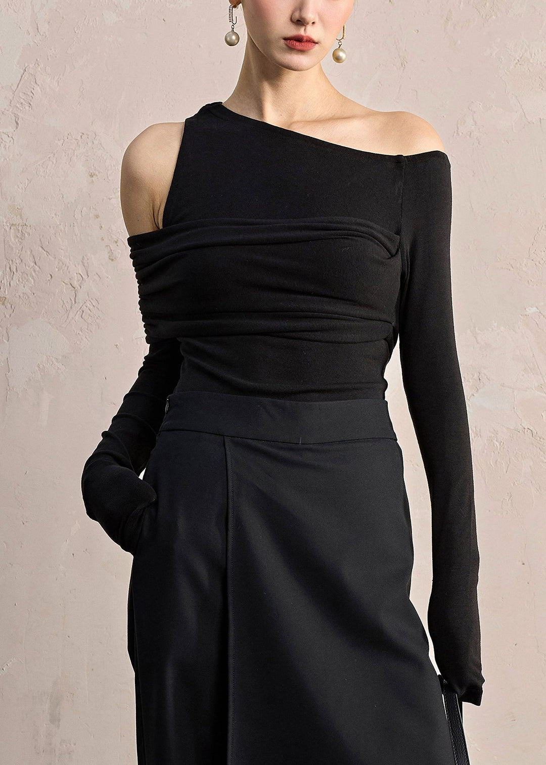 Slim Fit Black Asymmetrical Solid Cotton T Shirt Fall