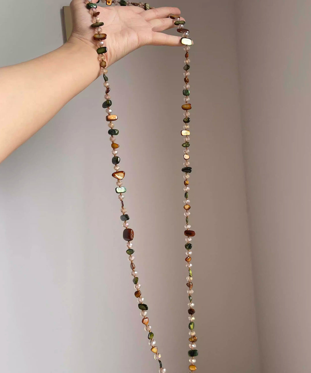 Style Rainbow Asymmetrical Shell Beads Gratuated Bead Necklace