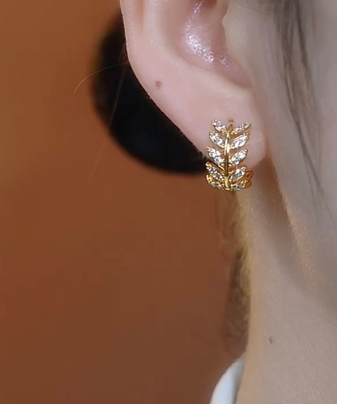 Vintage Gold Sterling Silver Overgild Zircon Ear of Wheat Hoop Earrings