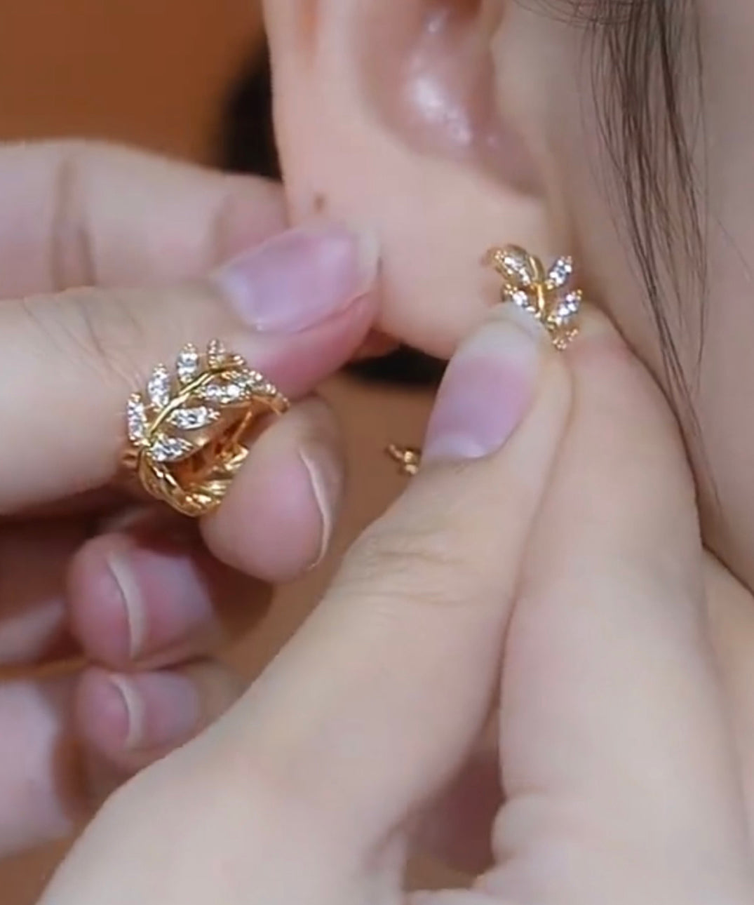 Vintage Gold Sterling Silver Overgild Zircon Ear of Wheat Hoop Earrings