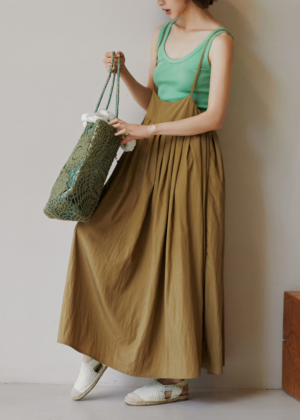 Women Navy Pockets Wrinkled Cotton Spaghetti Strap Dress Summer