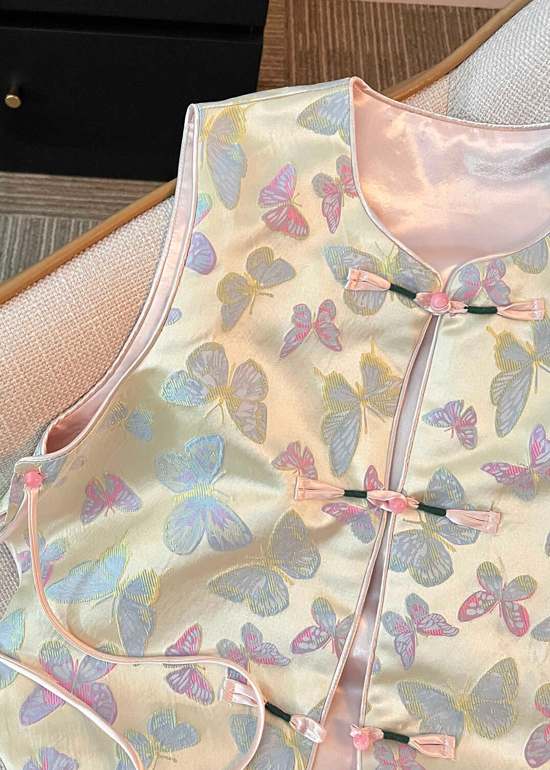 Women Tasseled Butterfly Chinese Button Silk Vest Sleeveless