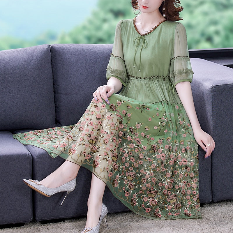 Elegant Bodycon Embroidery Floral Silk Dress