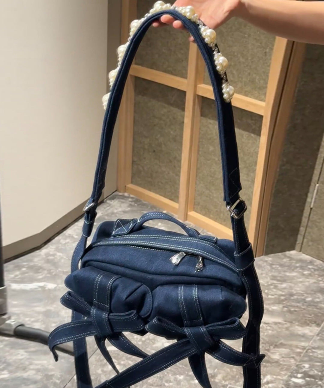 2025 New Denim Blue Versatile Bow Pearl Shoulder Bag
