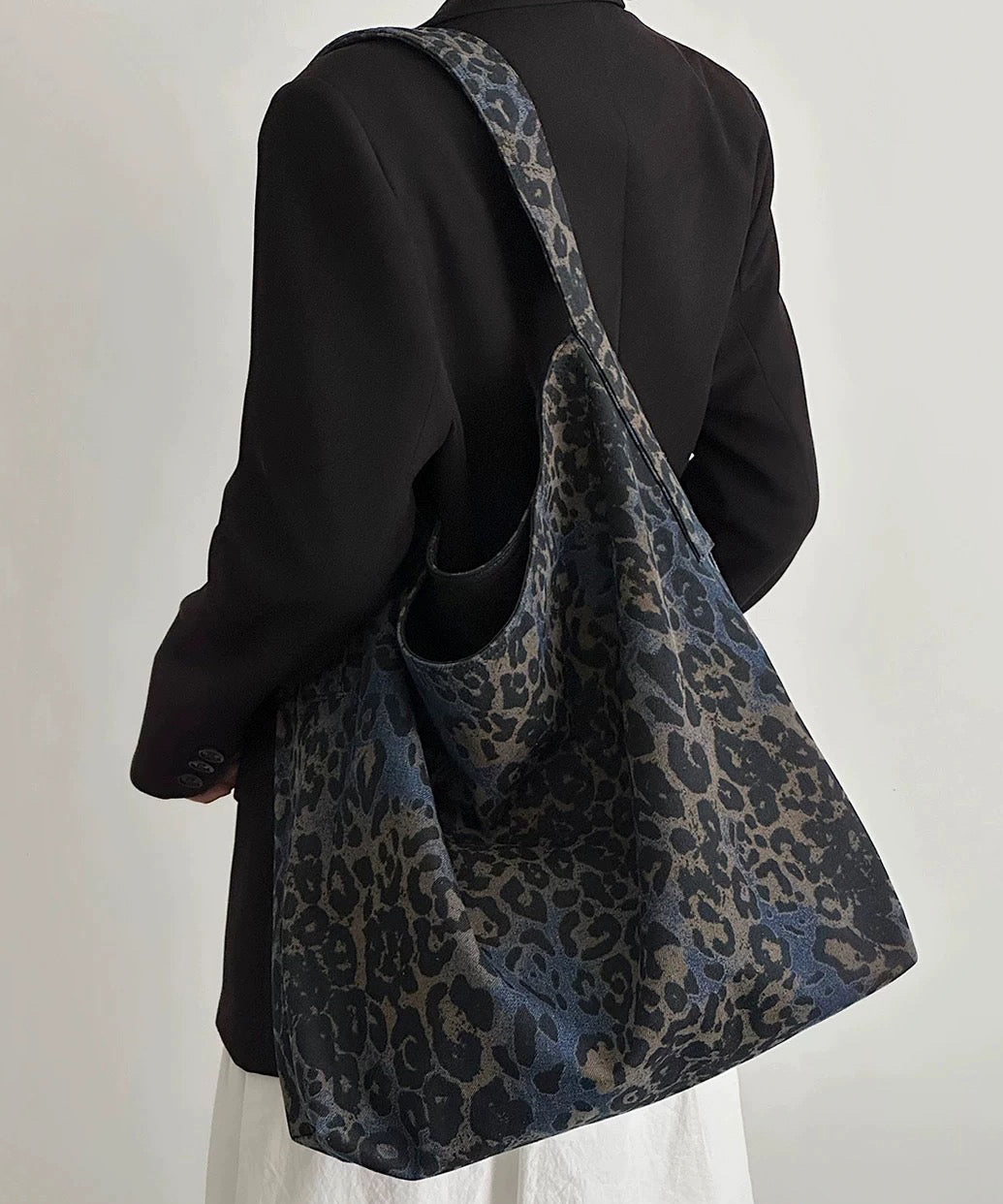 2025 New Leopard Print Large Capacity Shoulder Bag