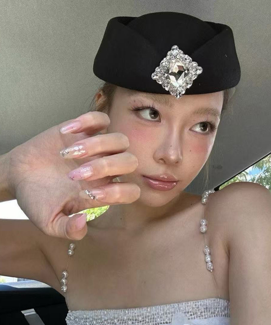 2025 New Style French White Zircon Woolen Beret Hat