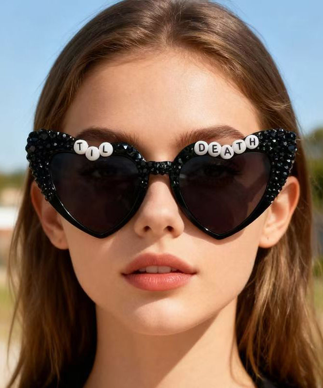 2026 New Black Resin Zircon Graphic Love Sunglasses