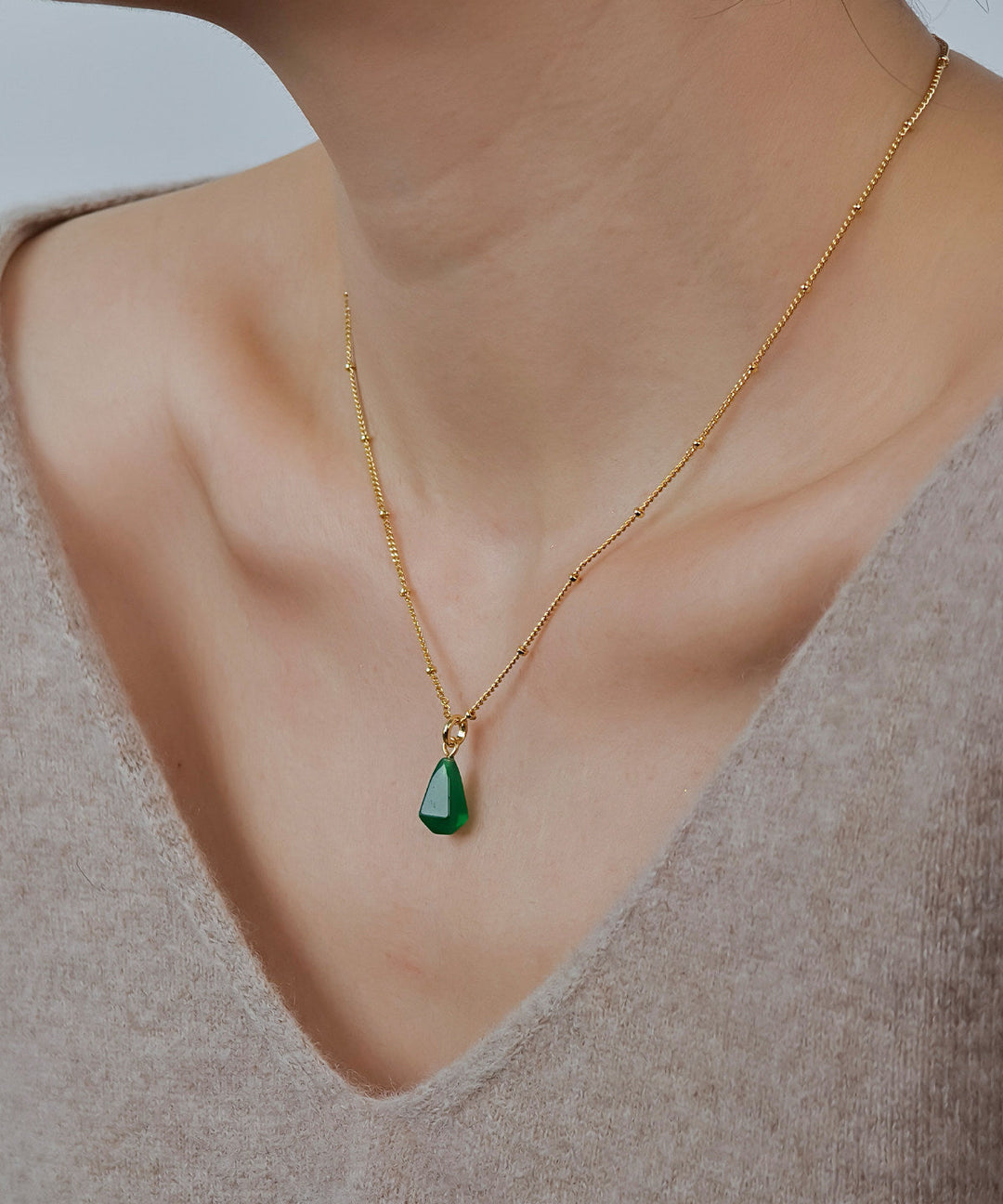 2026 New Green Sterling Silver Water Droplet Agate Pendant Necklace