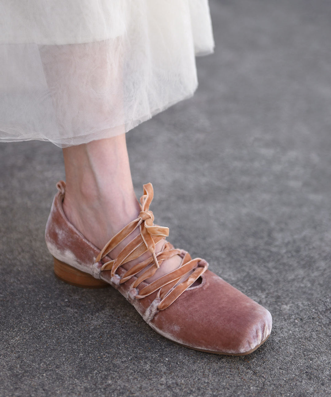 2026 New Pink Velvet Ballet Shoes Lace Up