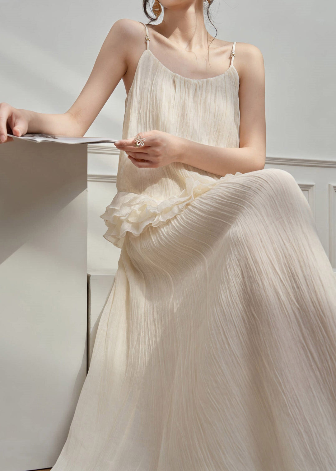 2026 New White O-Neck Vest And Maxi Skirts Two Pieces Set Sleeveless