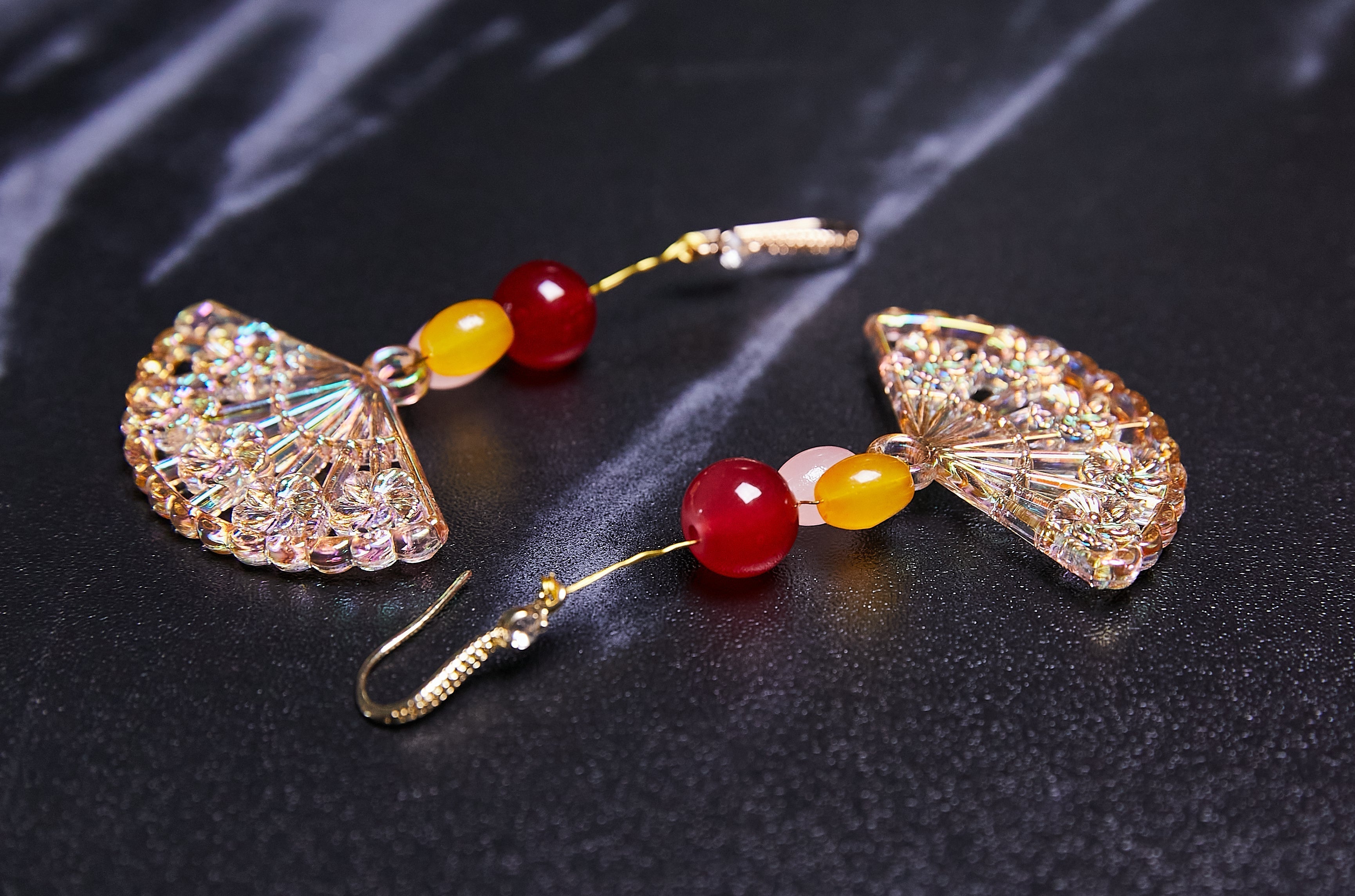 Unique Sector Acrylic Drop Earrings - Omychic