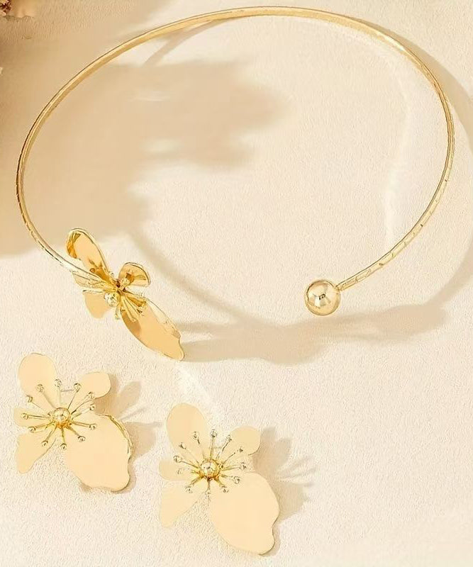 Art Gold Copper Alloy Floral Stud Earrings And Choker Two-Piece Set