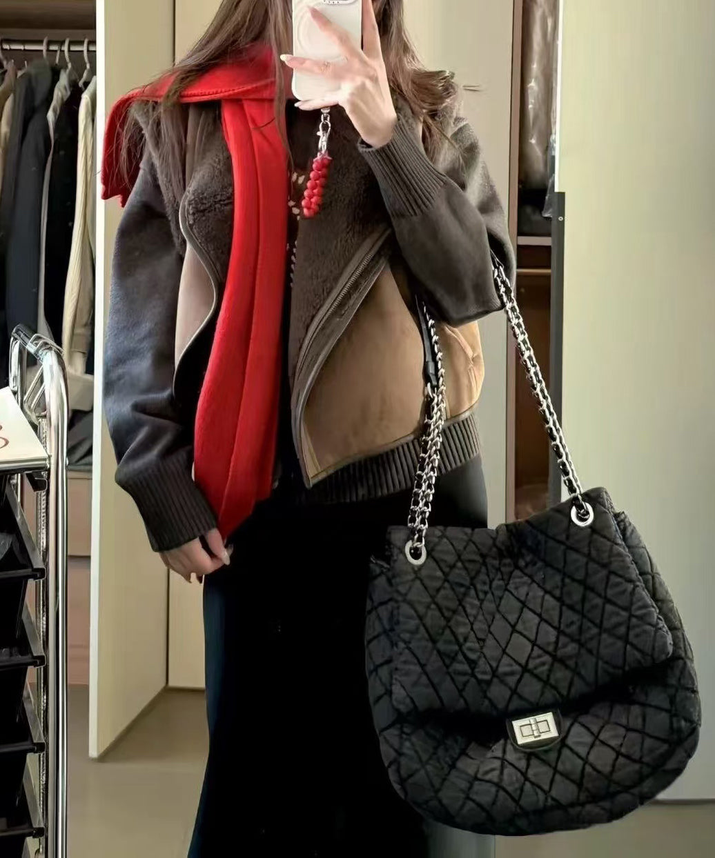 Art Gradient Black Plaid Large Capacity Fine Cotton Filled Flap Bag