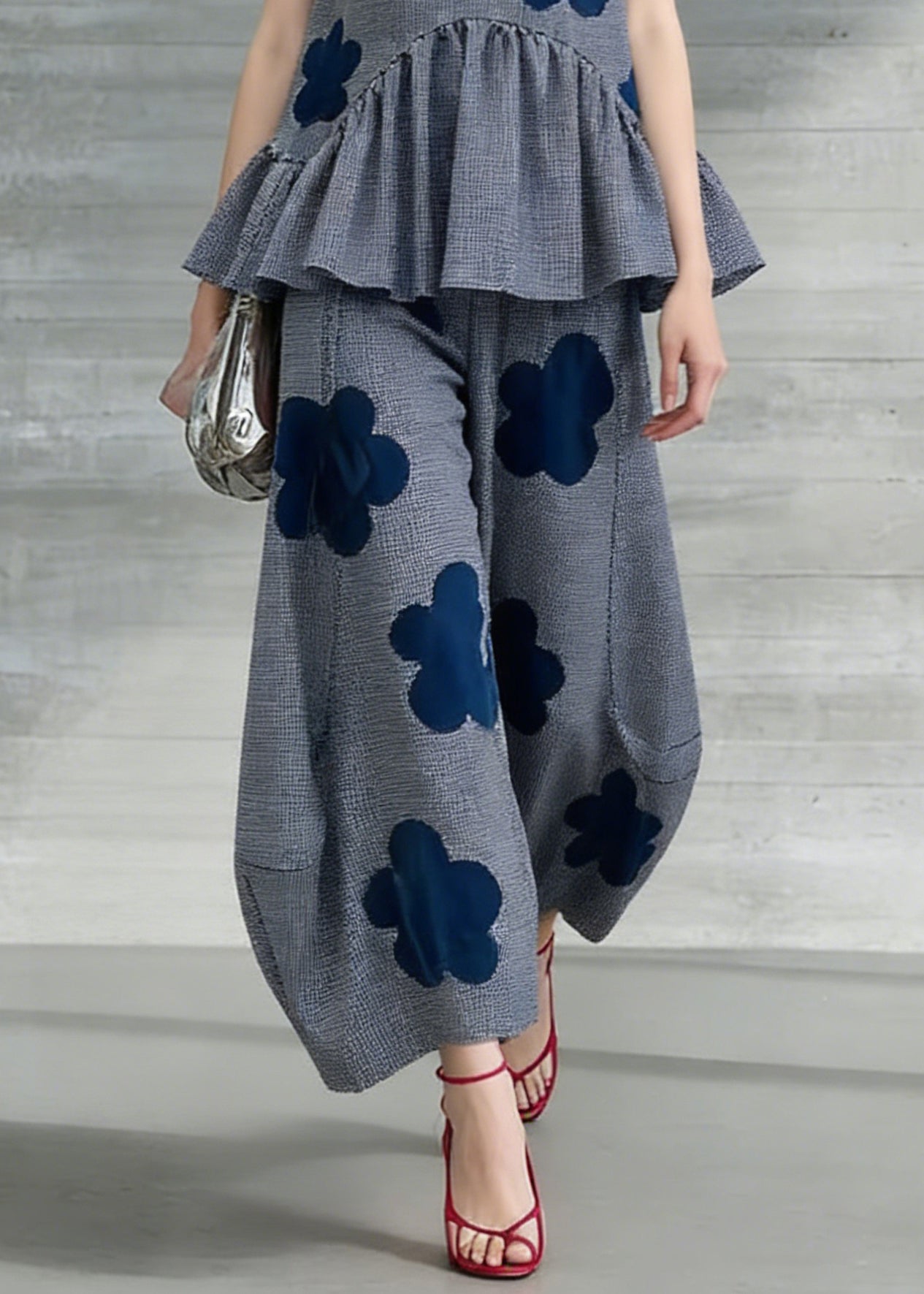 Art Grey Plaid Floral Tops And Crop Pants Two Pieces Set Sleeveless - Omychic