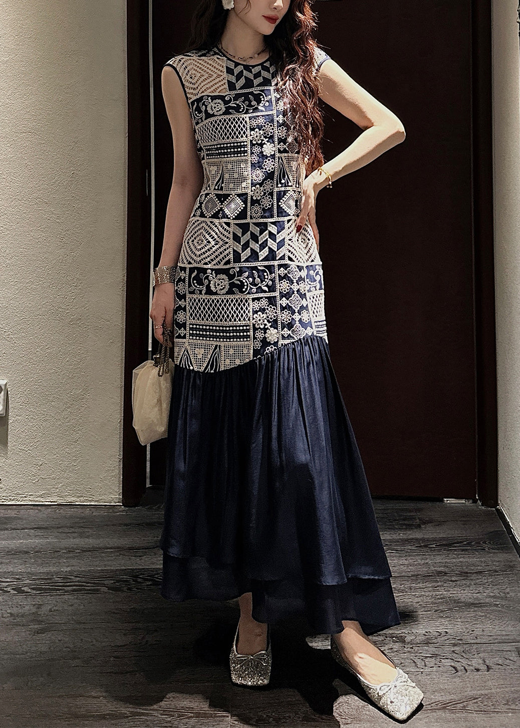Art Navy O Neck Hollow Out Wrinkled Patchwork Cotton Long Dress Sleeveless