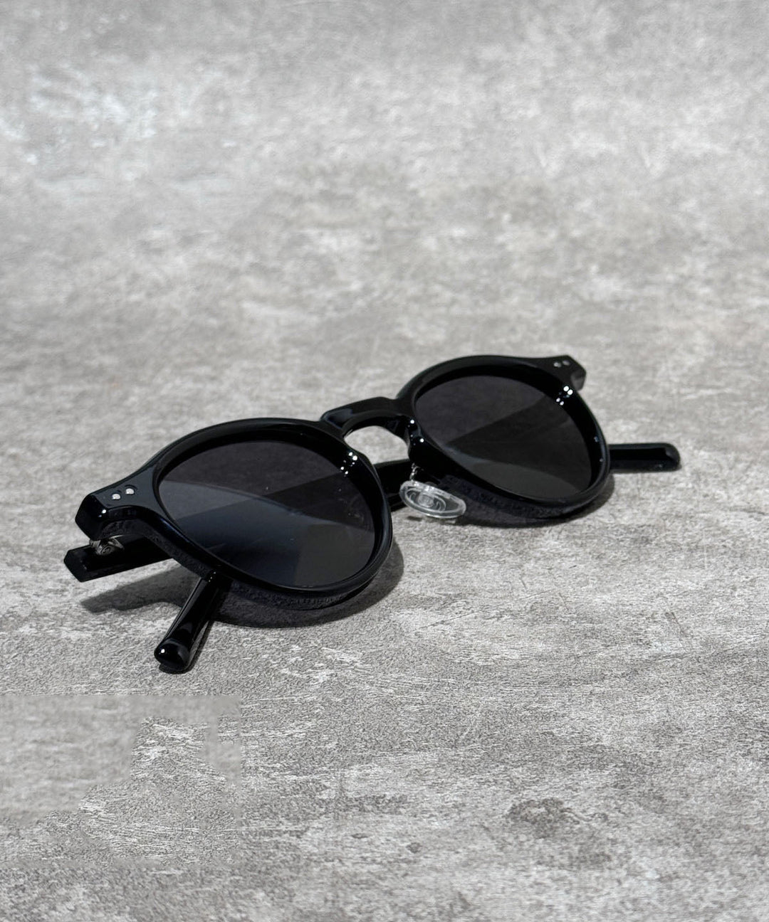 Beautiful Black Resin UV Protection Unisex Reading Glasses