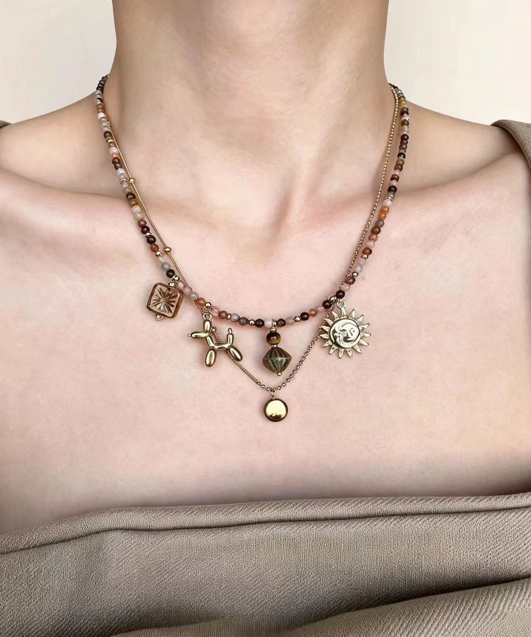 Beautiful Czech Glass Beading Pendant Choker Two Piece Set