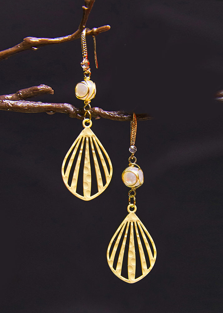 Beautiful Fan-shaped 14K Gold Pearl Drop Earrings