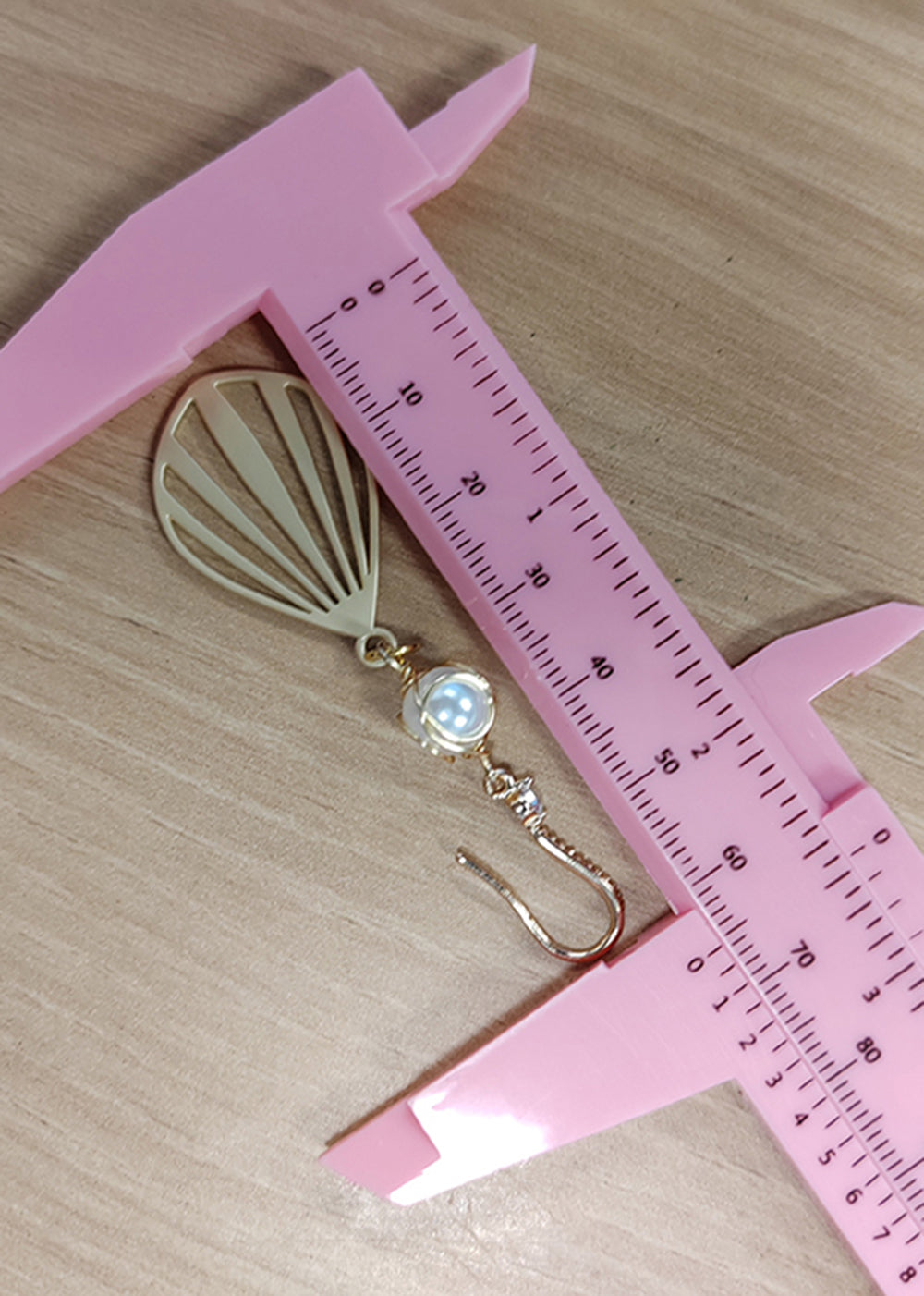 Beautiful Fan-shaped 14K Gold Pearl Drop Earrings