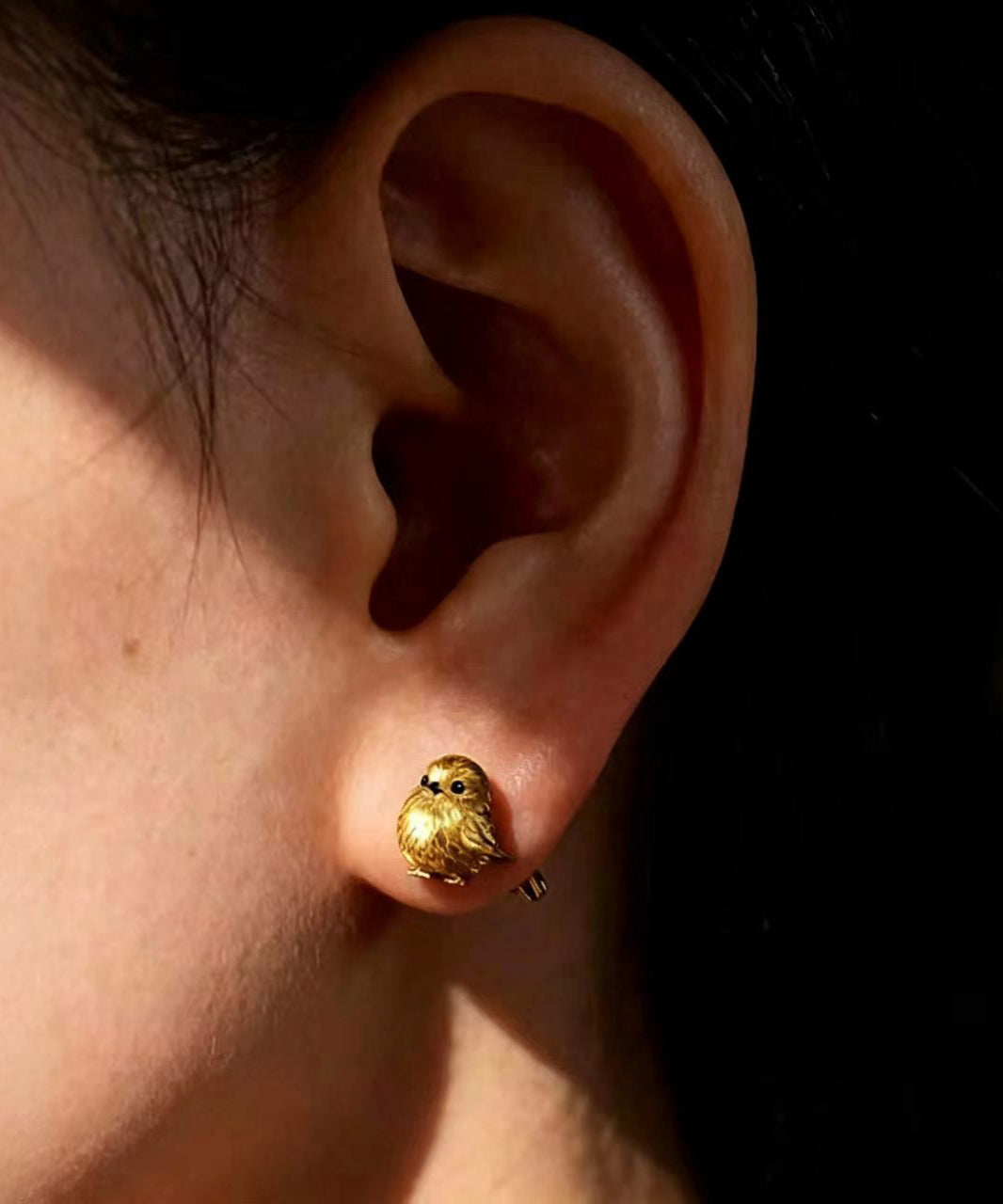 Beautiful Gold Copper Stereoscopic Feather Small Birb Stud Earrings