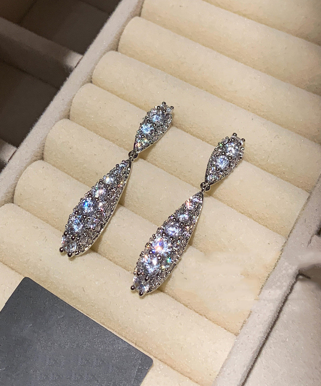 Beautiful High Quality Sparkling Zircon Drop Earrings - Omychic