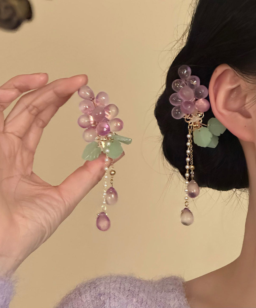 Beautiful Purple Copper Overgild Crystal Grape Pearl Colored Glaze Tassel A Pair Hairpin
