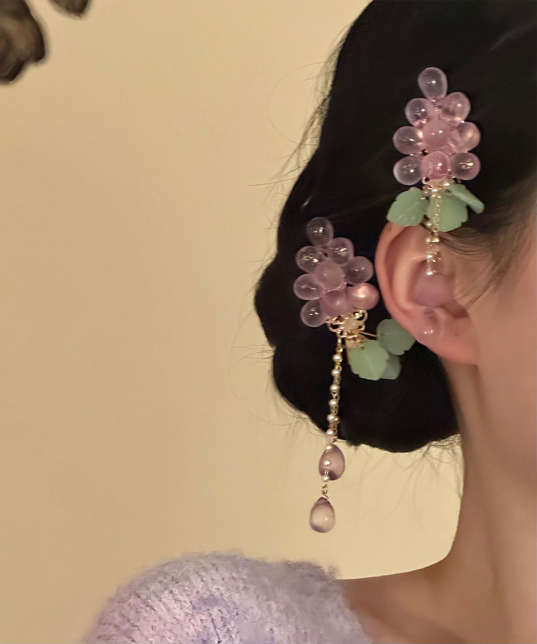 Beautiful Purple Copper Overgild Crystal Grape Pearl Colored Glaze Tassel A Pair Hairpin