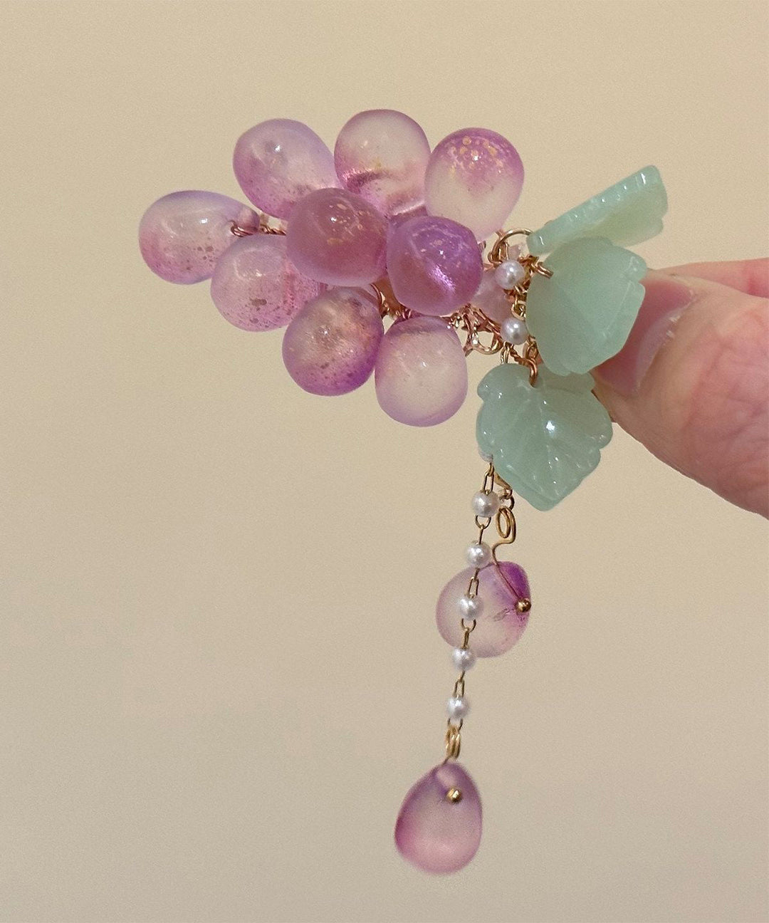 Beautiful Purple Copper Overgild Crystal Grape Pearl Colored Glaze Tassel A Pair Hairpin