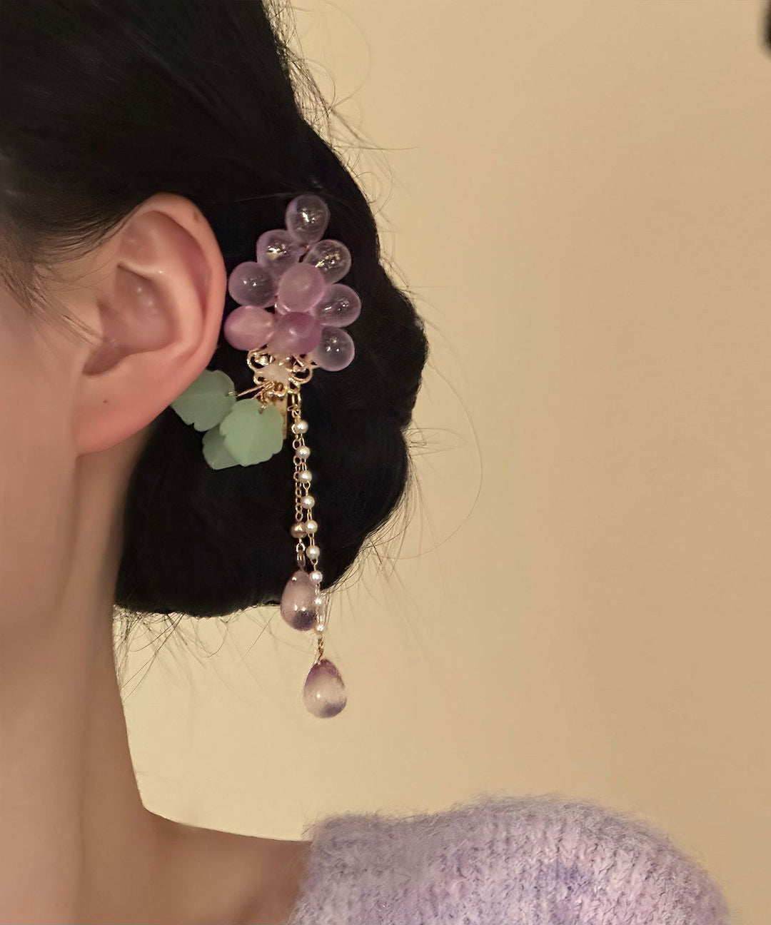 Beautiful Purple Copper Overgild Crystal Grape Pearl Colored Glaze Tassel A Pair Hairpin