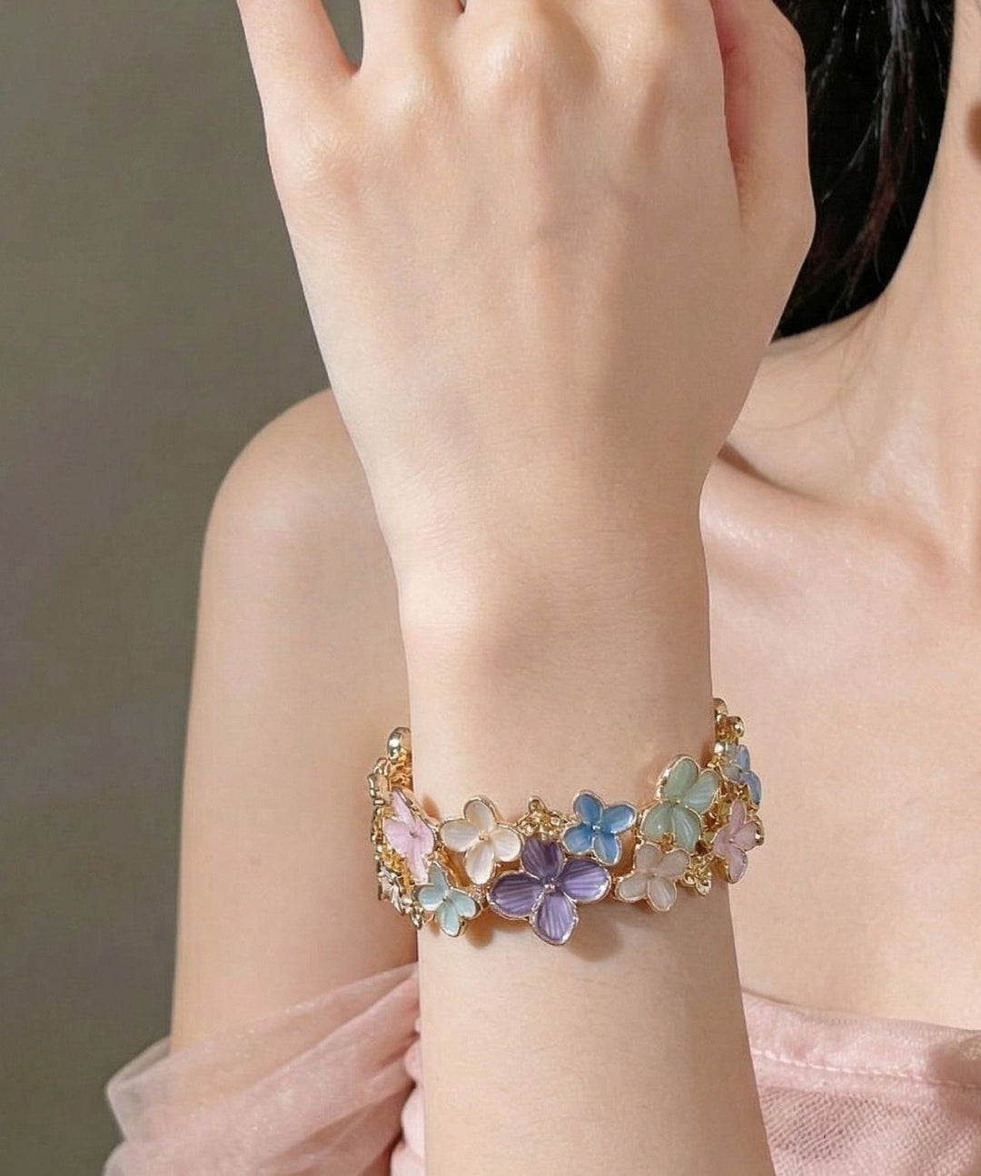 Beautiful Rainbow Alloy Enamel Floral Bangle