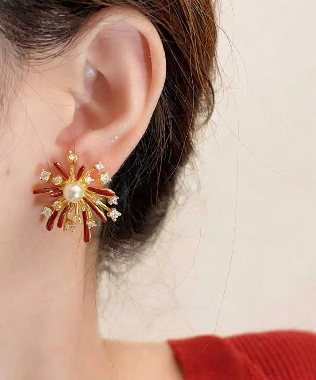 Beautiful Red Fireworks Shape Metal Stud Earrings - Omychic