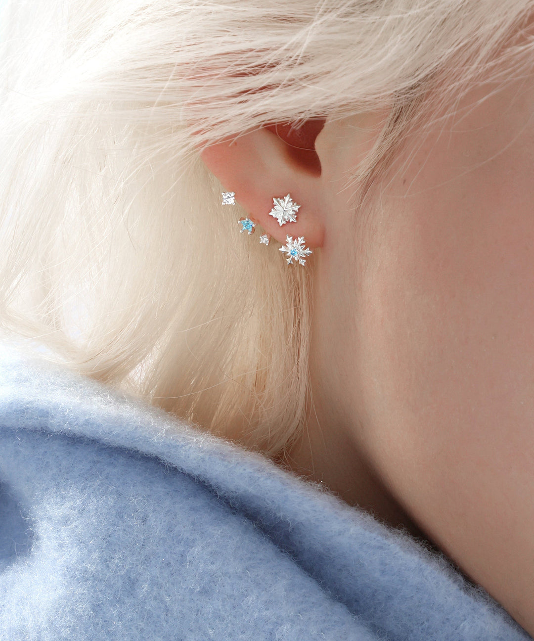 Beautiful Silvery Snowflake Metal Fine Zircon Stud Earrings