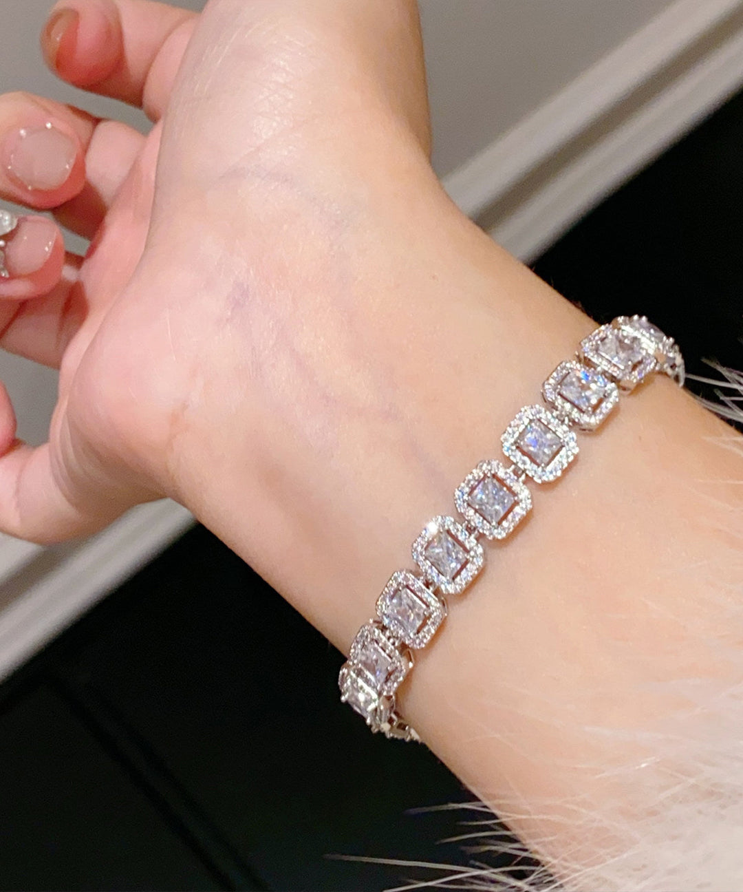 Beautiful Silvery Square Zircon Chain Bracelet - Omychic