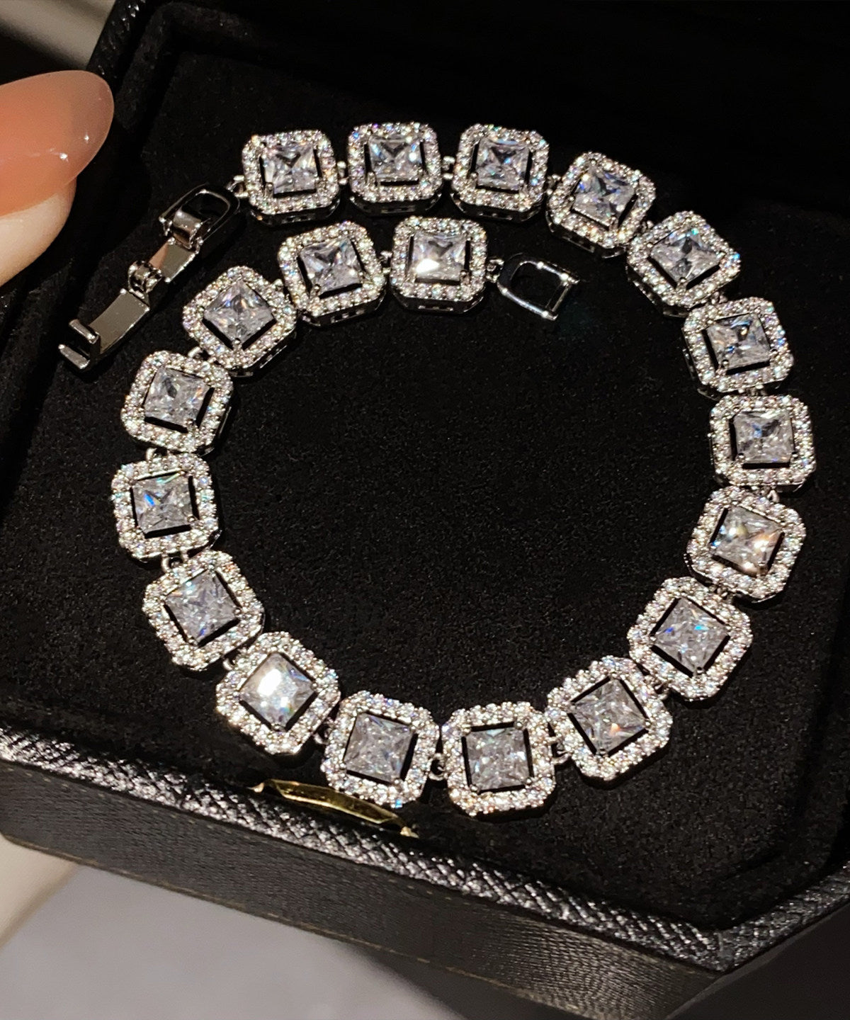Beautiful Silvery Square Zircon Chain Bracelet - Omychic