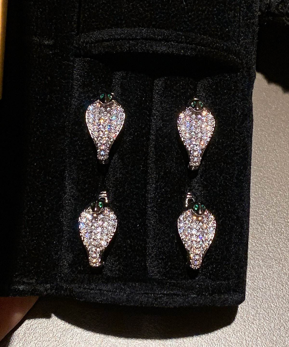 Beautiful Silvery Zircon Sparkling Stud Earrings - Omychic