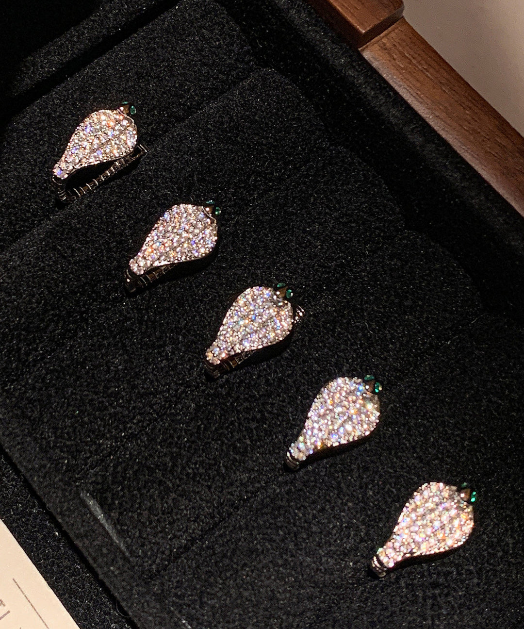 Beautiful Silvery Zircon Sparkling Stud Earrings - Omychic