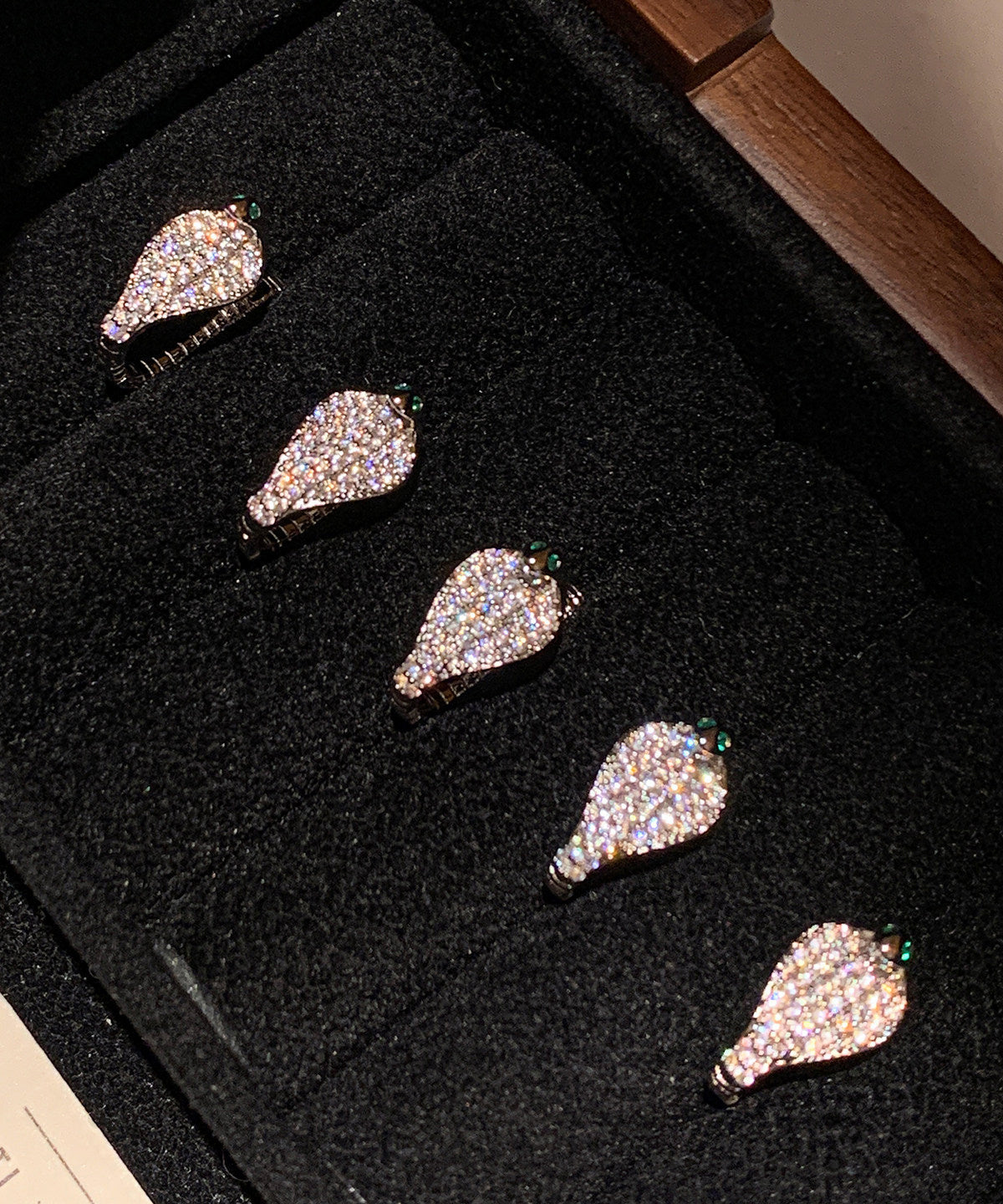 Beautiful Silvery Zircon Sparkling Stud Earrings - Omychic
