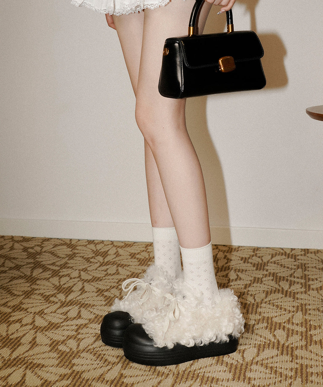 Black Fuzzy Wool Lined Platform Faux Leather Boutique Splicing Flat Feet Shoes