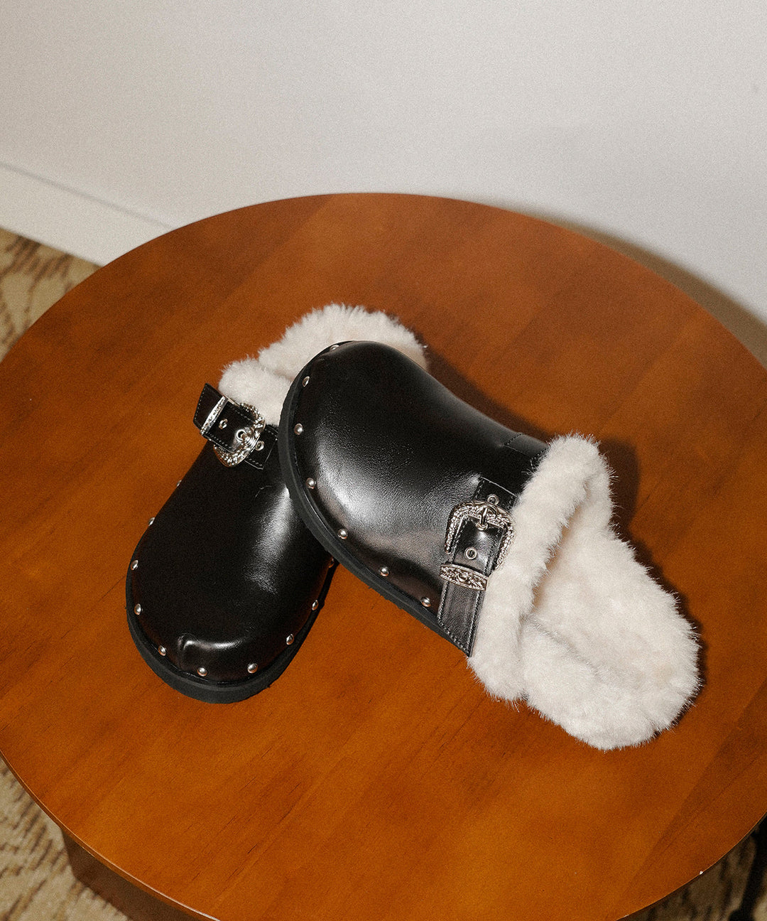 Black Slippers Shoes Faux Leather Chic Rivet Splicing Fuzzy Wool Lined