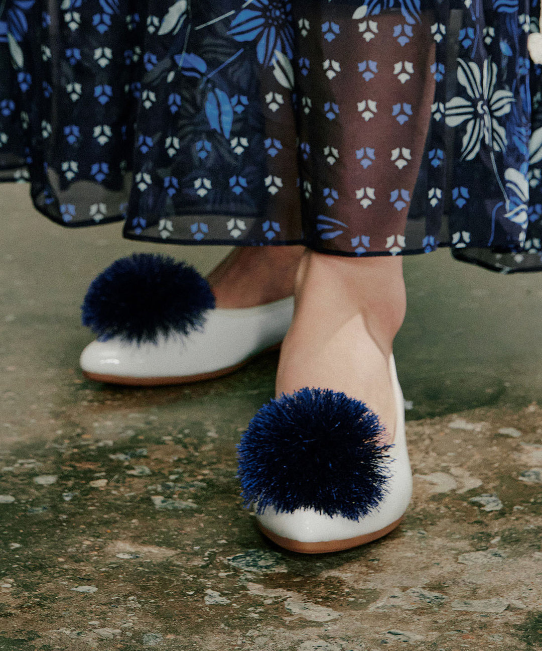 Blue Cowhide Leather Splicing Flat Feet Shoes Pointed Toe